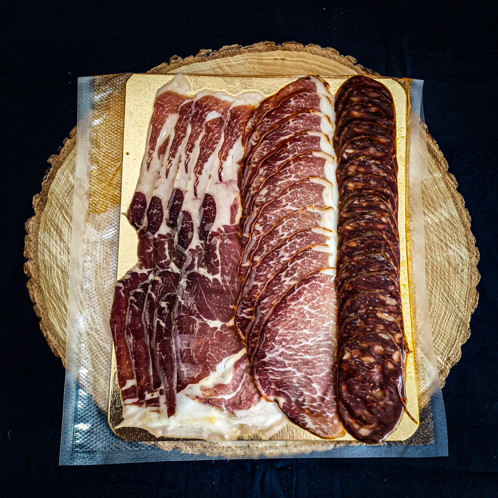 Planche ibérique mixte salaisons ibériques plateaux charcuteries jambon tranches jambon Espagnol apéro apéritif jambon cecina
