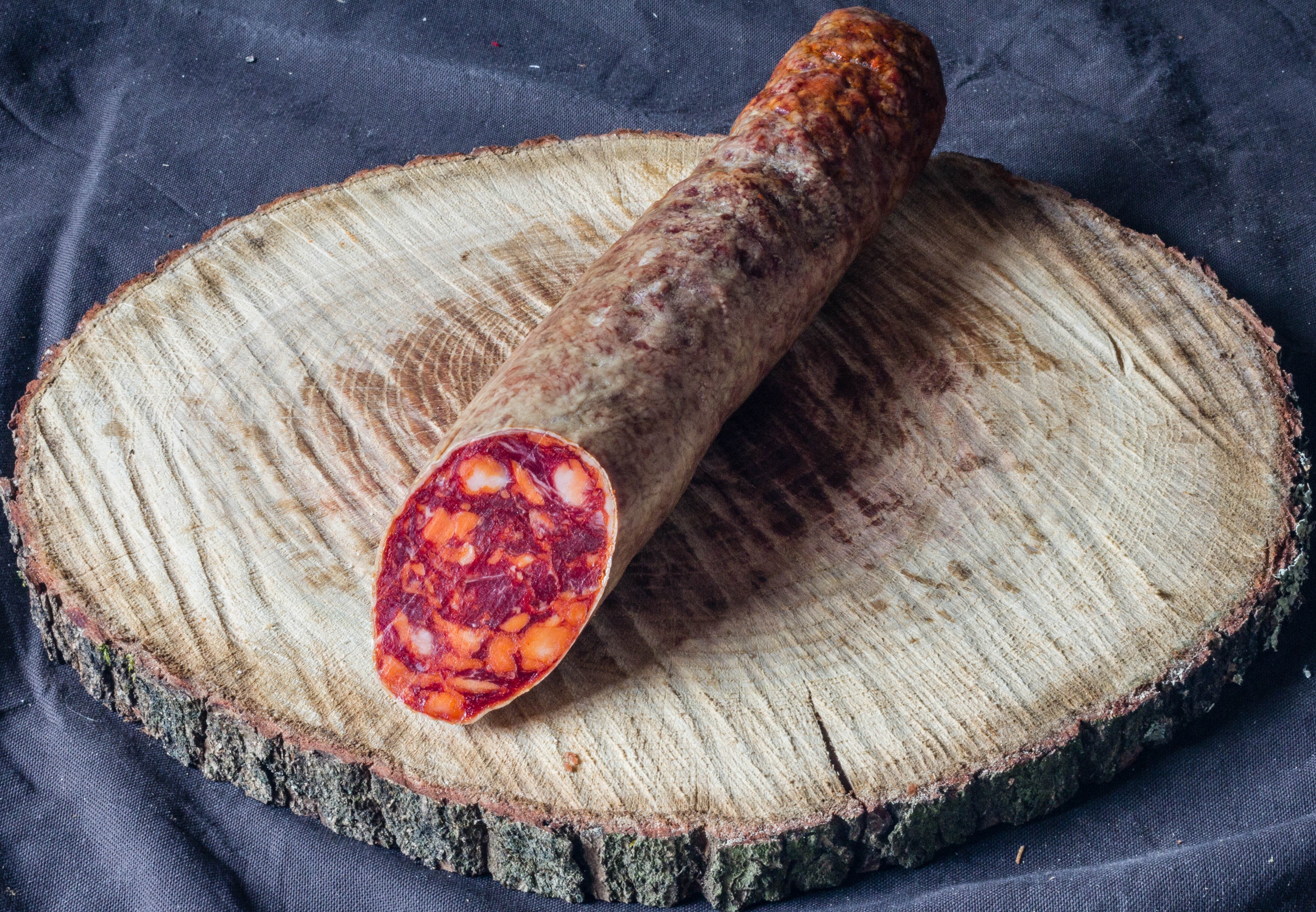 Chorizo iberico bellota DOP Jabugo (entier) salaisons ibériques plateaux charcuteries jambon tranches jambon Espagnol